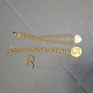 Vintage jewelry accessories chunky pendants